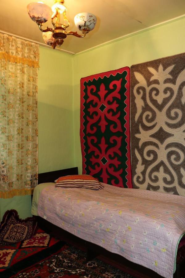 Guest House Oimo Balykchy ภายนอก รูปภาพ