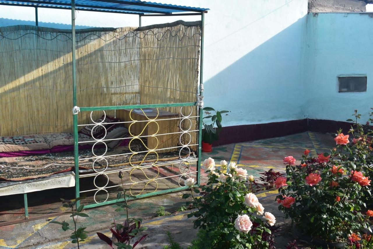 Guest House Oimo Balykchy ภายนอก รูปภาพ